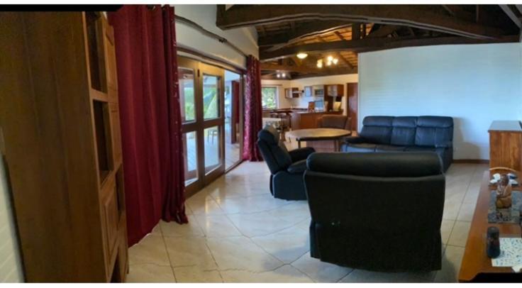 Chez Taua Maison Isolee Pas De Wifi Ni Bus Opoa Exteriör bild